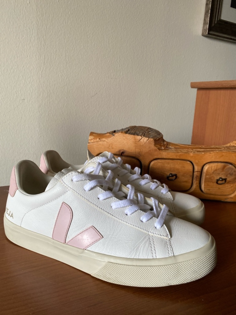 Veja Campo Sneaker - Picture 2 of 11